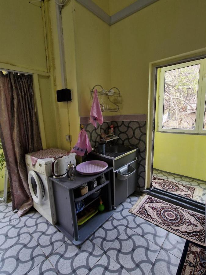 Cozy Apartment Near 28 Mall Баку Екстер'єр фото